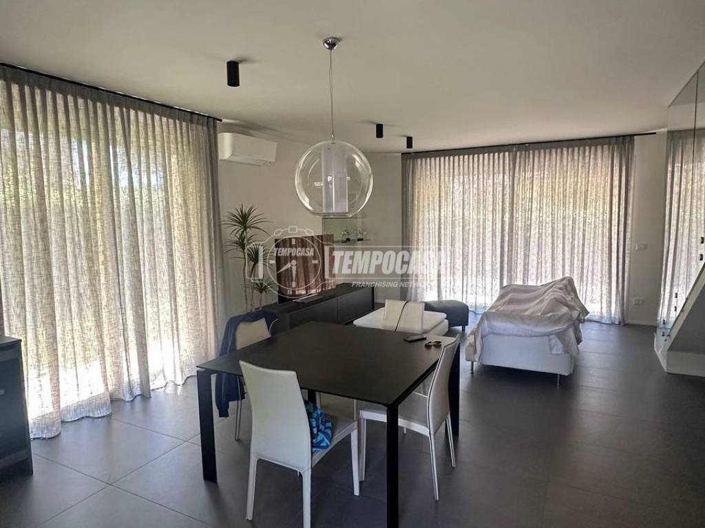 casa indipendente in vendita a Riccione in zona Centro Storico