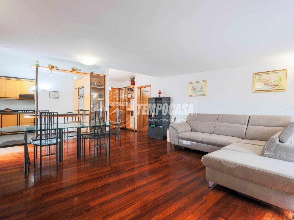 appartamento in vendita a Riccione