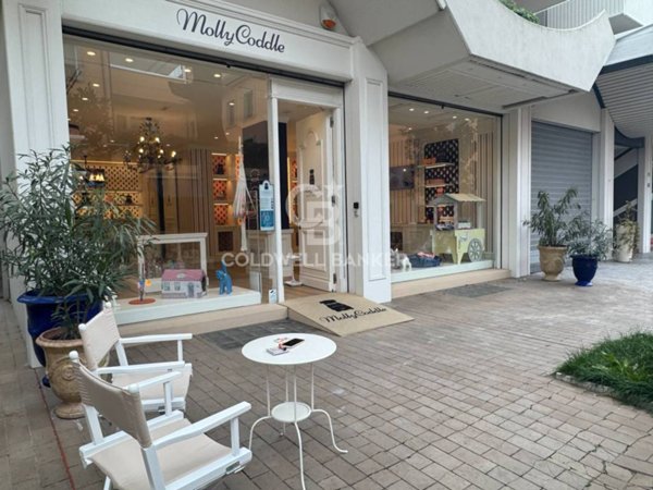 negozio in vendita a Riccione