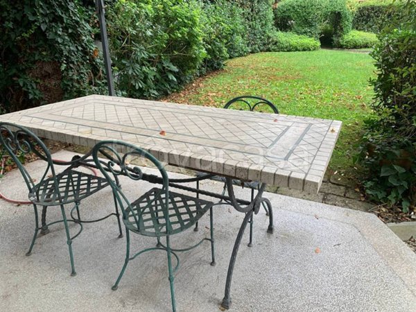 casa indipendente in vendita a Riccione