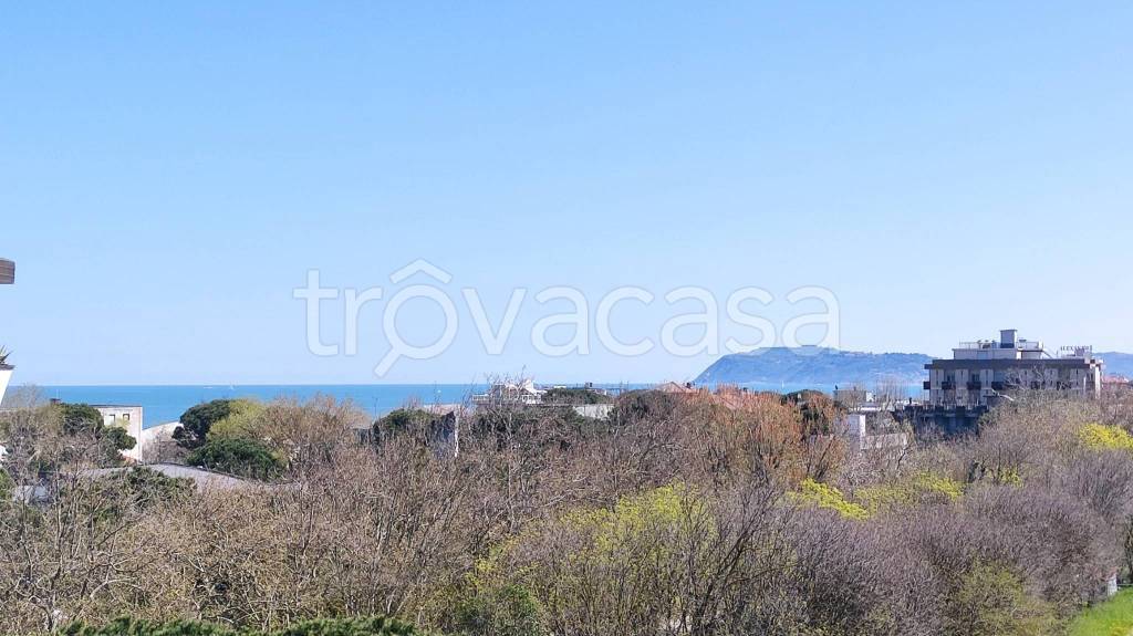 appartamento in vendita a Riccione