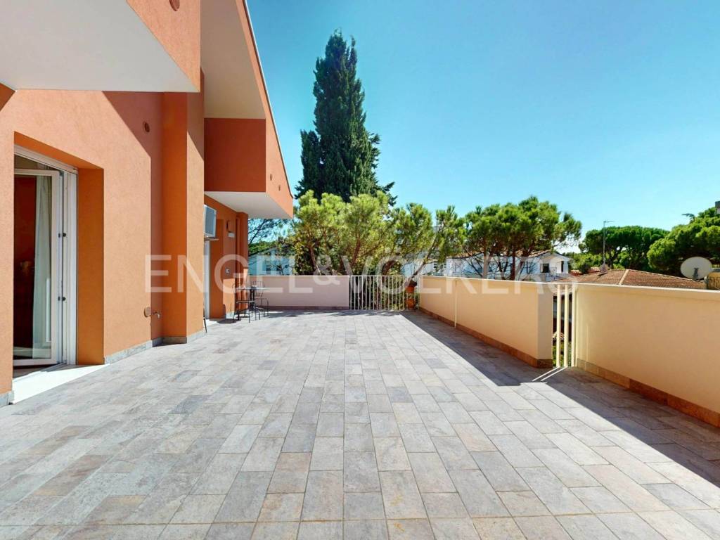 appartamento in vendita a Riccione in zona Marano