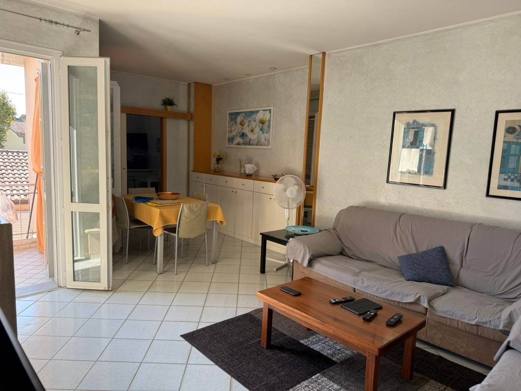 casa indipendente in vendita a Riccione in zona Centro Storico