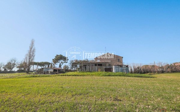 casa indipendente in vendita a Riccione