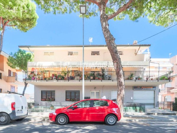 appartamento in vendita a Riccione in zona Alba