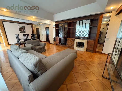 appartamento in vendita a Riccione in zona Centro Storico