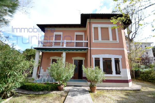 casa indipendente in vendita a Riccione