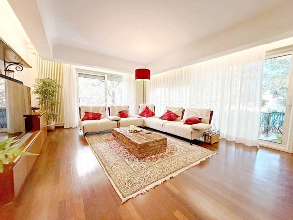 casa indipendente in vendita a Riccione