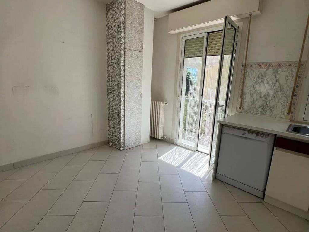 appartamento in vendita a Riccione in zona Alba