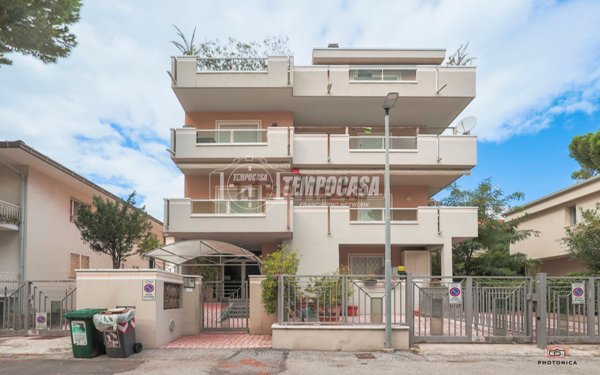 appartamento in vendita a Riccione in zona Alba