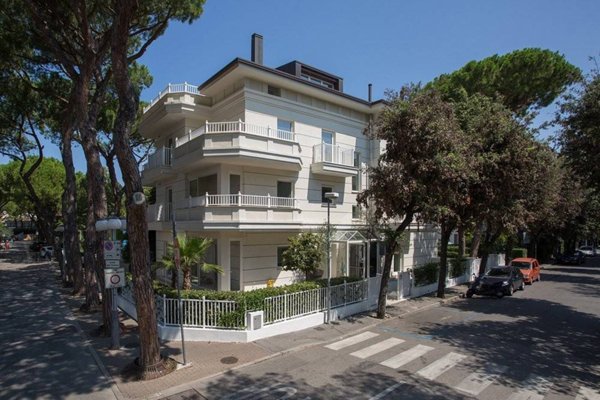 intera palazzina in vendita a Riccione