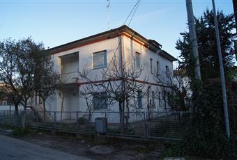 casa indipendente in vendita a Riccione
