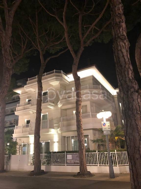 ufficio in vendita a Riccione