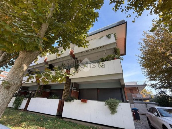 appartamento in vendita a Riccione in zona Alba