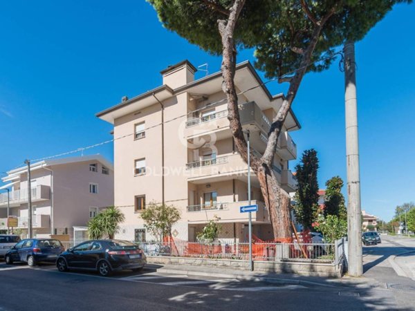 appartamento in vendita a Riccione in zona San Lorenzo