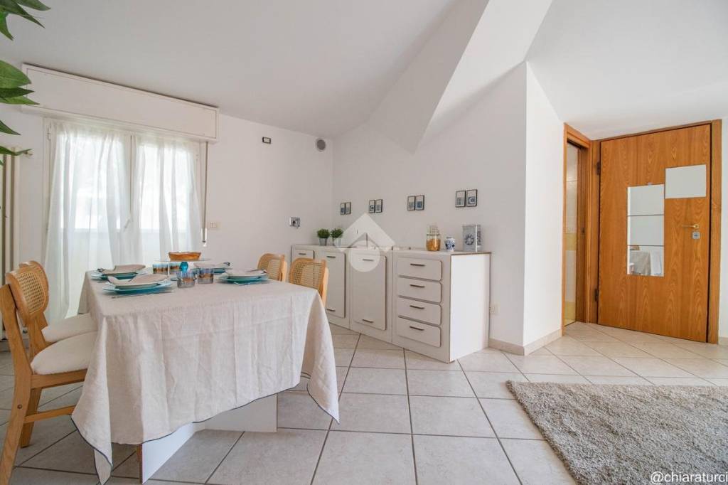 appartamento in vendita a Riccione in zona Alba