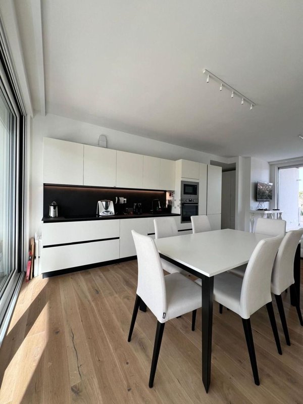 appartamento in vendita a Riccione in zona Alba