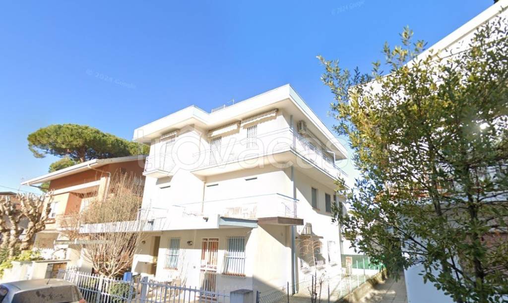 appartamento in vendita a Riccione in zona Alba