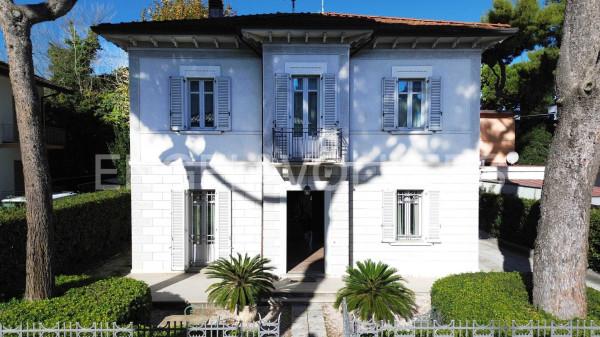 casa indipendente in vendita a Riccione