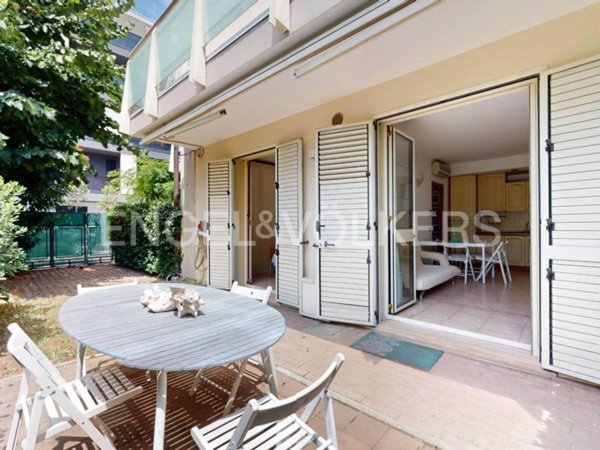 appartamento in vendita a Riccione in zona Alba
