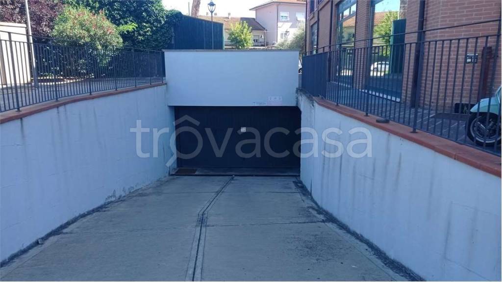 locale di sgombero in vendita a Riccione