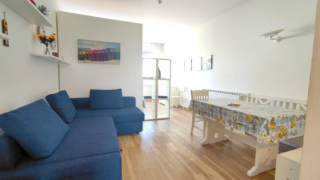 appartamento in vendita a Riccione in zona Alba