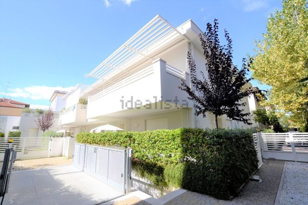 appartamento in vendita a Riccione