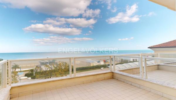 casa indipendente in vendita a Riccione in zona Alba