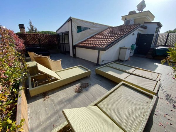 appartamento in vendita a Riccione in zona Alba