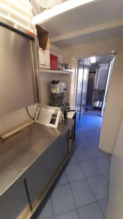 negozio in vendita a Riccione