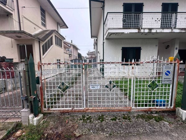 appartamento in vendita a Riccione in zona Case Monaldini