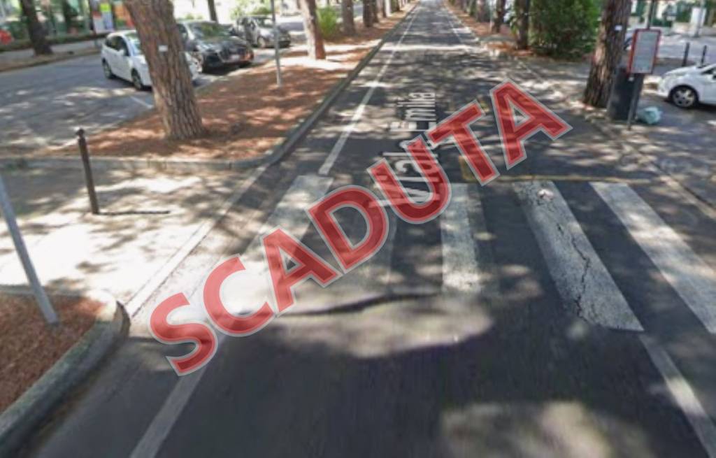 negozio in vendita a Riccione