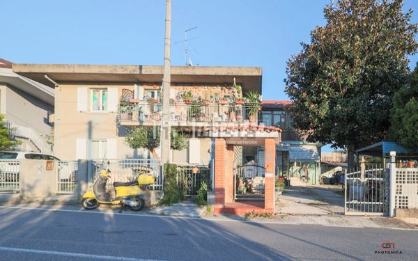 appartamento in vendita a Riccione in zona Case Muratori