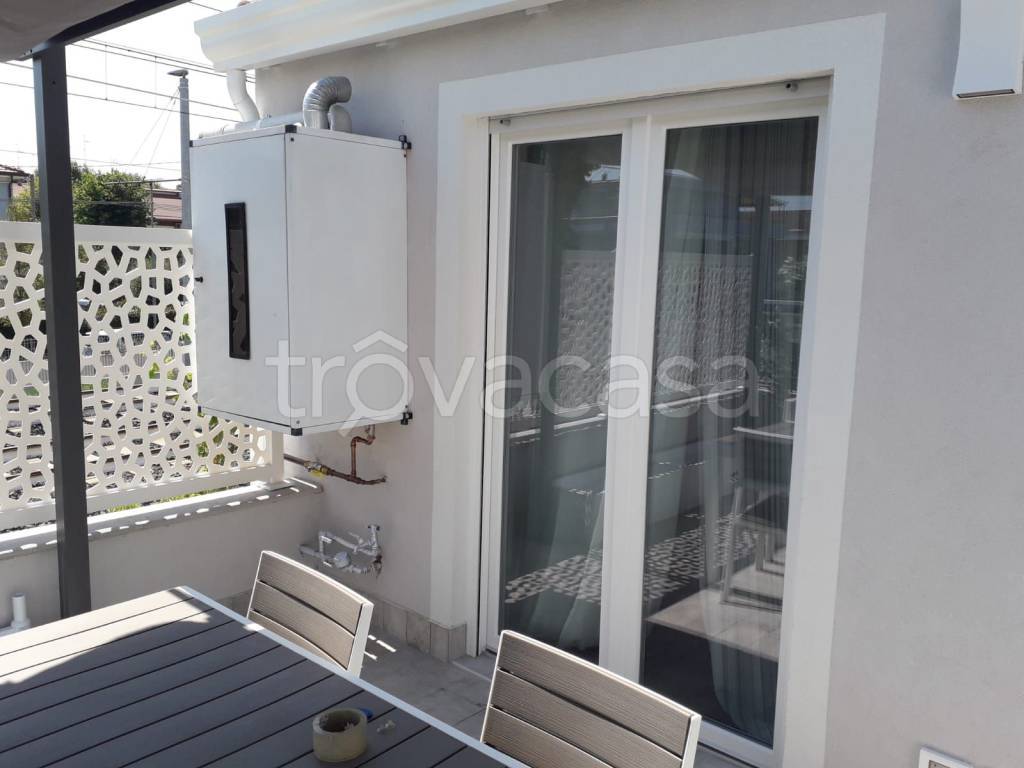 appartamento in vendita a Riccione in zona Alba