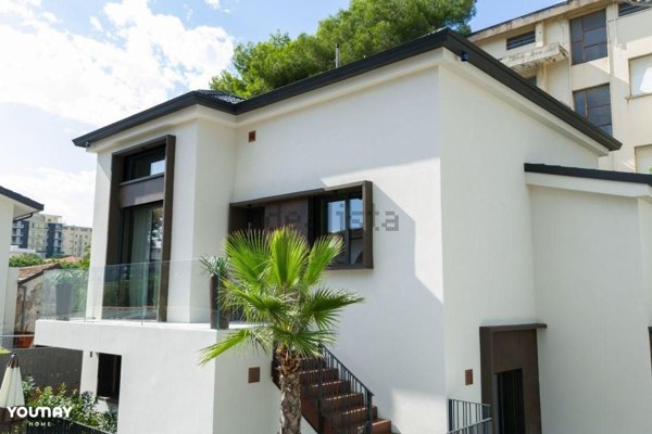 casa indipendente in vendita a Riccione
