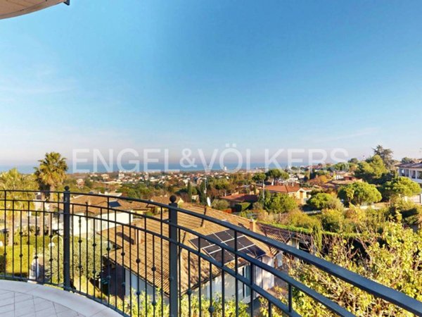 appartamento in vendita a Riccione