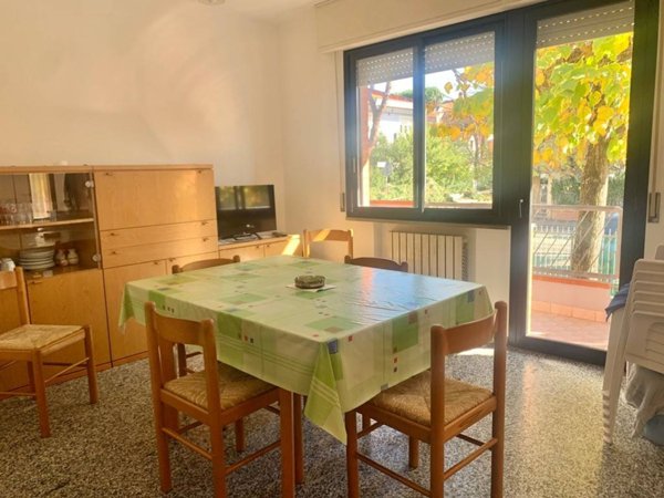 casa indipendente in vendita a Riccione