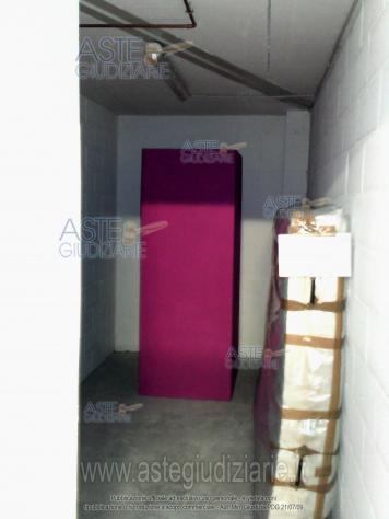 locale commerciale in vendita a Riccione