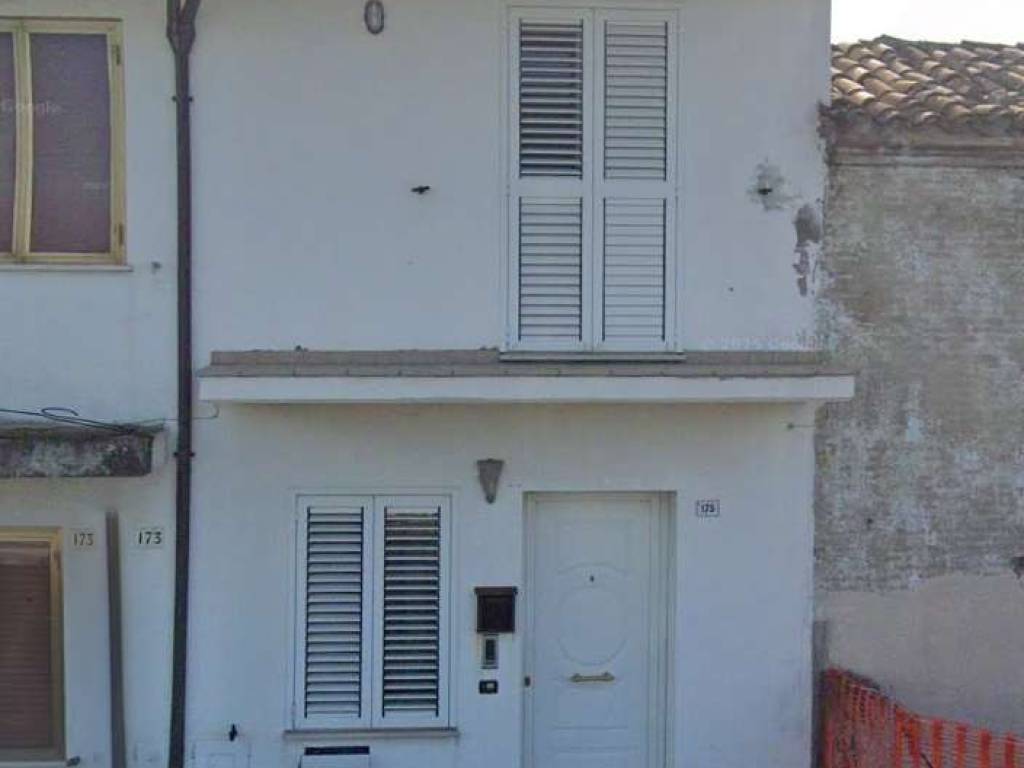 casa indipendente in vendita a Riccione