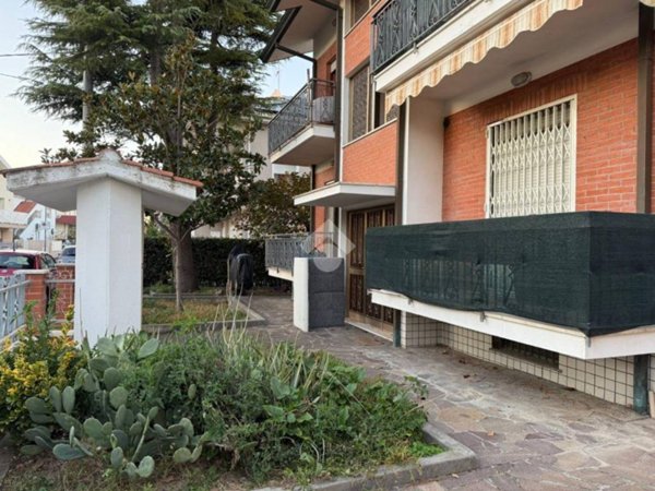 appartamento in vendita a Riccione in zona San Lorenzo