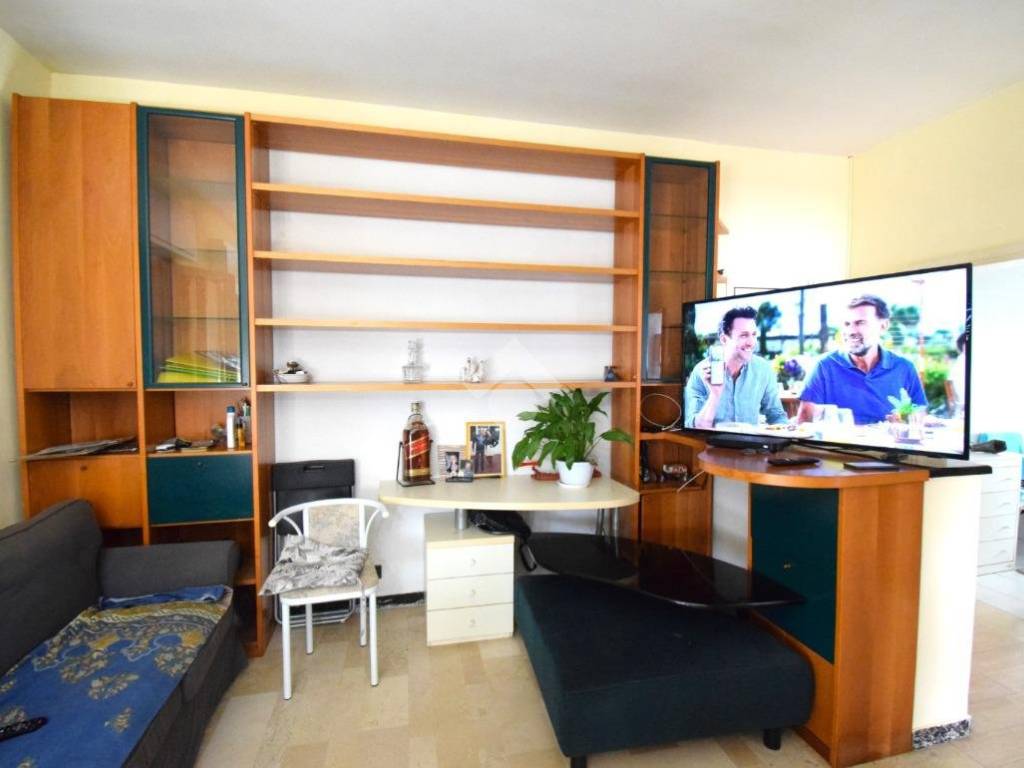 appartamento in vendita a Riccione in zona Alba