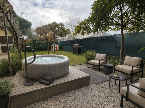 appartamento in vendita a Riccione in zona Alba