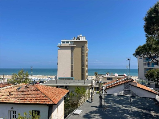 appartamento in vendita a Riccione in zona Alba