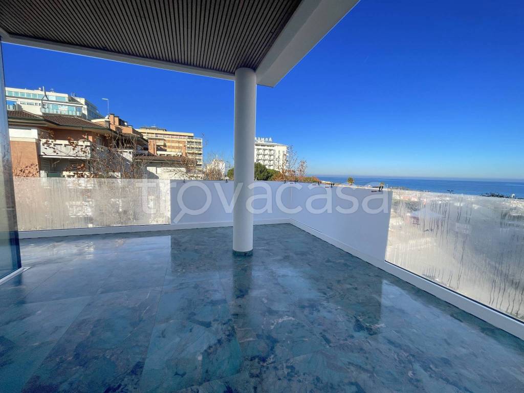 appartamento in vendita a Riccione in zona Alba