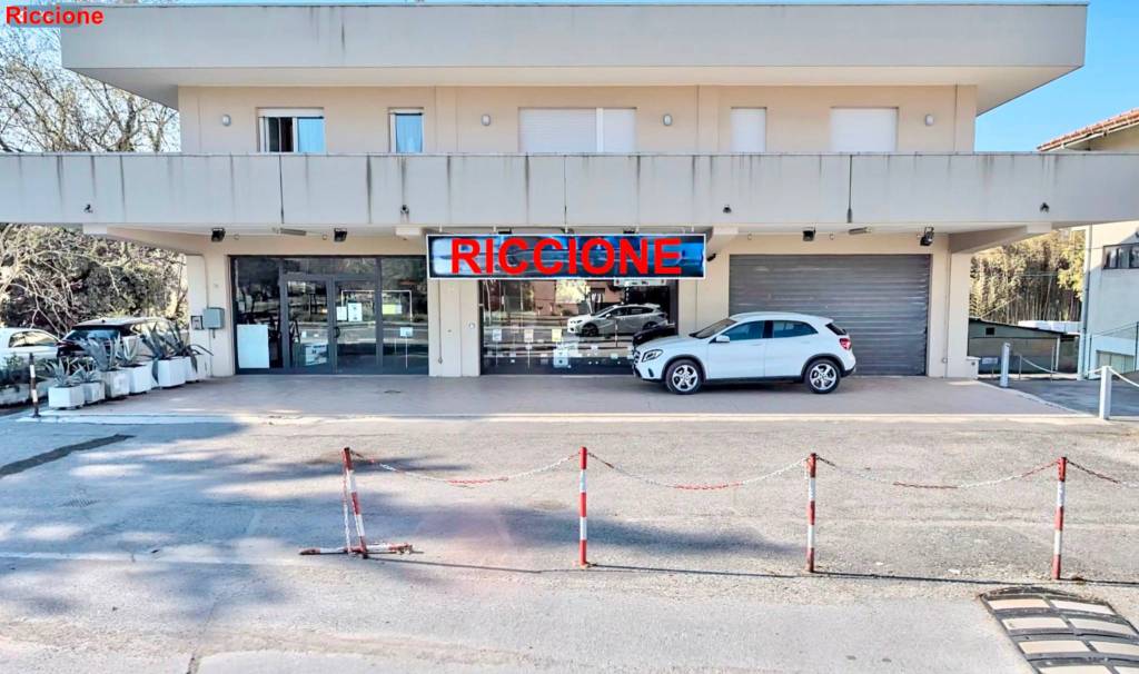 negozio in vendita a Riccione