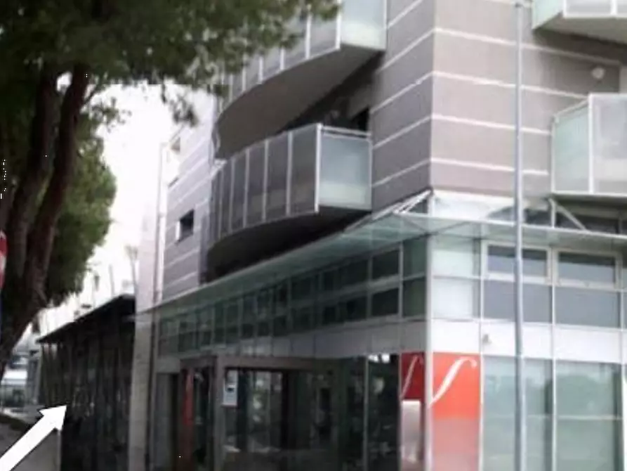 negozio in vendita a Riccione