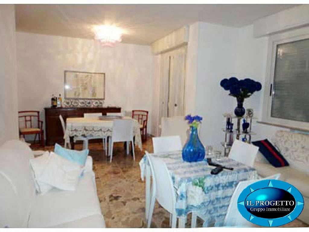 appartamento in vendita a Riccione