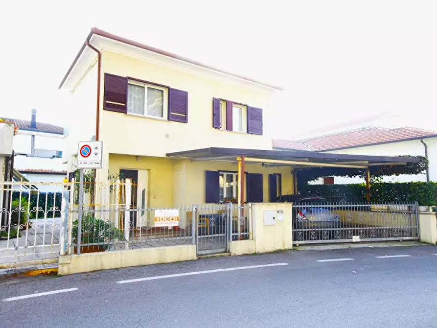 appartamento in vendita a Riccione in zona Centro Storico