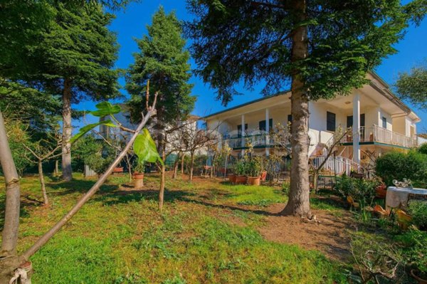 casa indipendente in vendita a Riccione