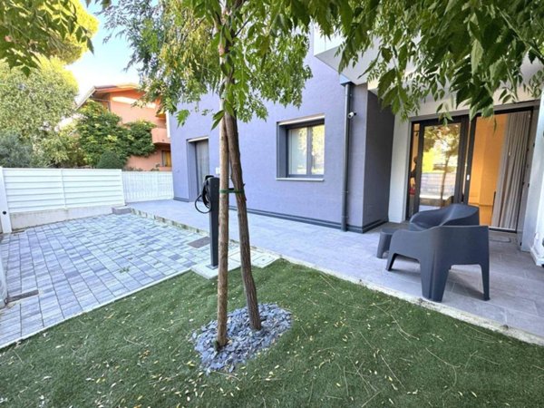 appartamento in vendita a Riccione in zona Marano